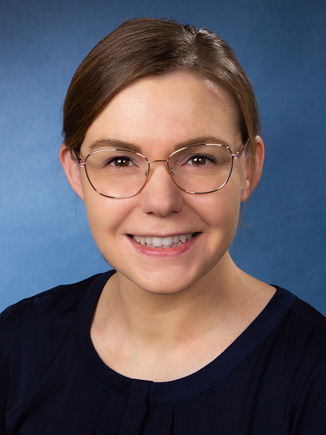 Dr. Christina Neuhaus